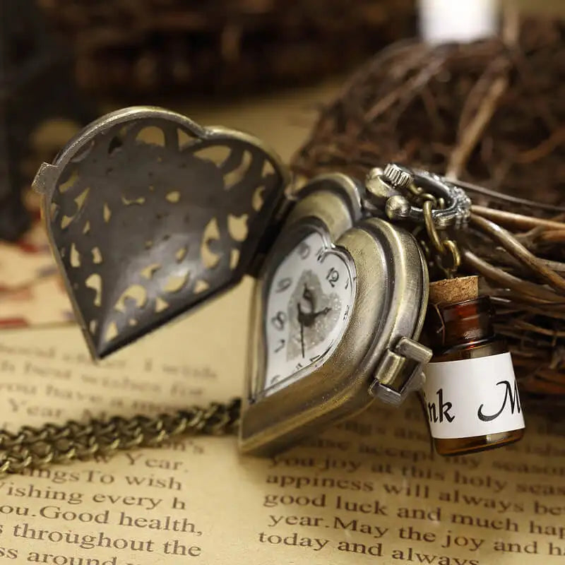 Bronze Heart-Shaped Pocket Watch Necklace Small Bottle Drink Me Alice In Wonderland Quartz Pocket Watch chains pendent gifts